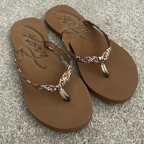 Roxy Copper & Rose Gold Flipflops - Picture 2 of 5